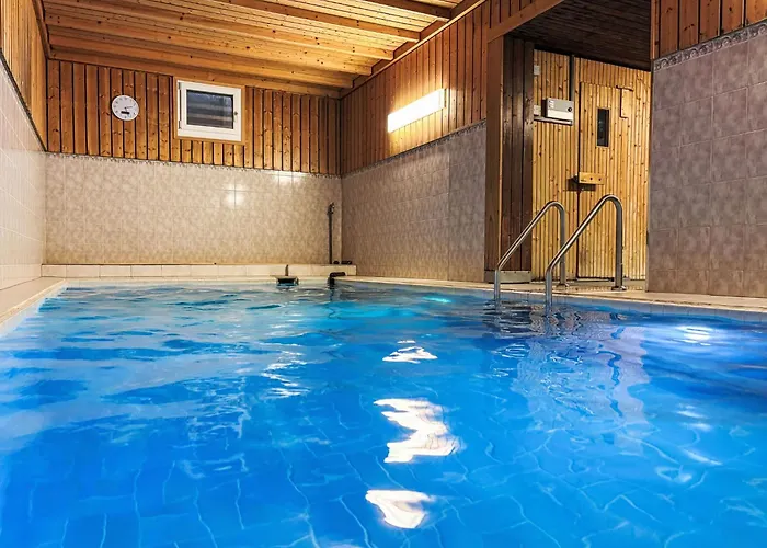 B 044 By Interhome *